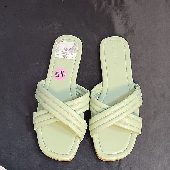 BRAND NEW WILD DIVA LOUNGE IRA CROSSBAND SLIDES SANDAL - Picture 5 of 15